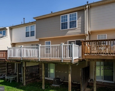 7114 Maiden Point Place - Photo Thumbnail 28