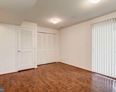 7114 Maiden Point Place - Photo Thumbnail 8