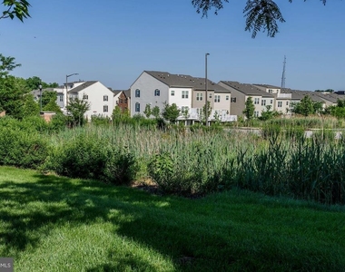 7114 Maiden Point Place - Photo Thumbnail 29