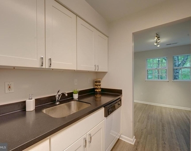 8489 Falls Run Road - Photo Thumbnail 20