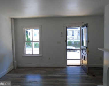 8488 Main Street - Photo Thumbnail 3