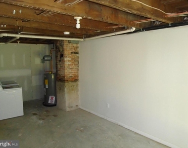 8488 Main Street - Photo Thumbnail 9