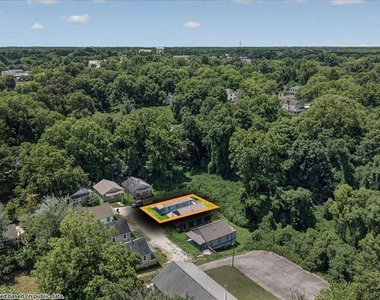 403 Spring Court - Photo Thumbnail 33