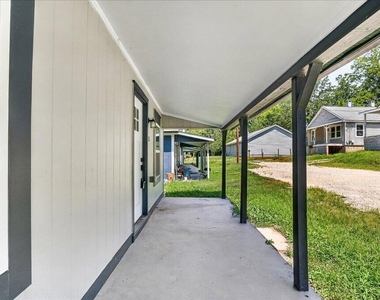 403 Spring Court - Photo Thumbnail 30