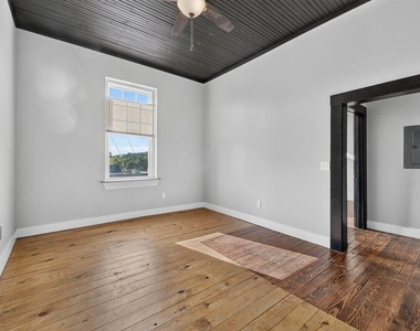 202 S Main Street - Photo Thumbnail 11