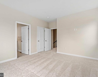 871 Amity Street - Photo Thumbnail 14
