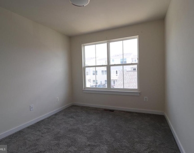 414 Waverley - Photo Thumbnail 25