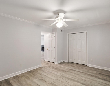 2306 Stafford Avenue - Photo Thumbnail 18