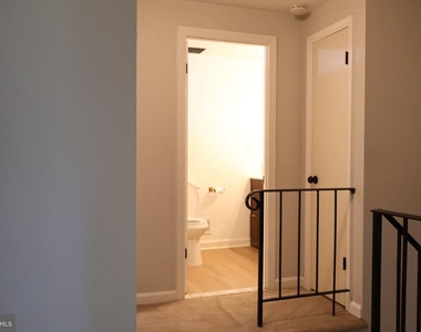 5218 Caroline Circle - Photo Thumbnail 26
