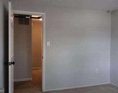 5218 Caroline Circle - Photo Thumbnail 32