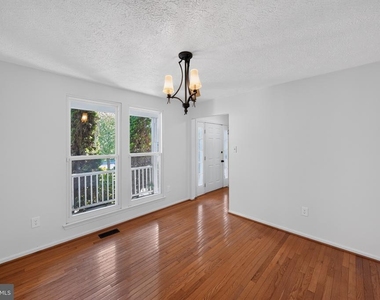 2377 Tawny Drive - Photo Thumbnail 12