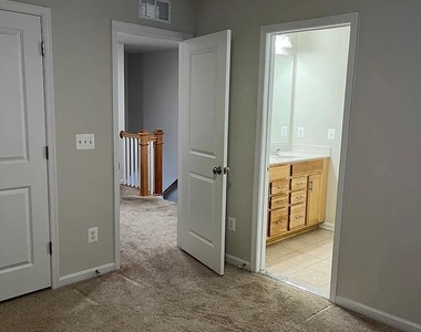 9898 Obin Lane - Photo Thumbnail 8