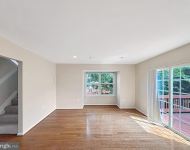 4709 Ashforth Way - Photo Thumbnail 8