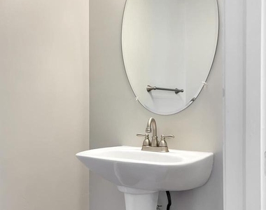 4709 Ashforth Way - Photo Thumbnail 3