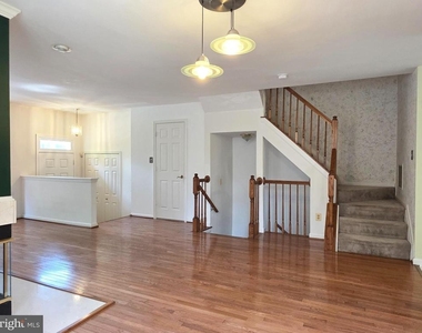 937 Walnut Wood Road - Photo Thumbnail 9