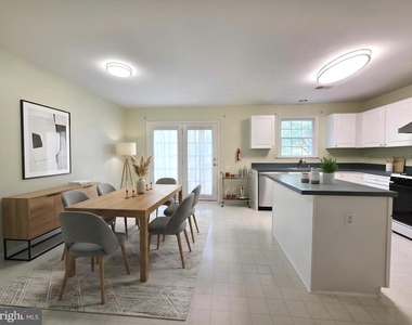 937 Walnut Wood Road - Photo Thumbnail 10