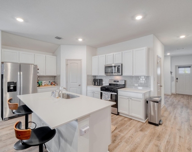 102 Johnson Draw Rd - Photo Thumbnail 8