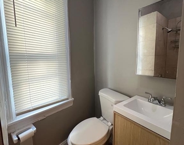 1902 W Fayette Street - Photo Thumbnail 12