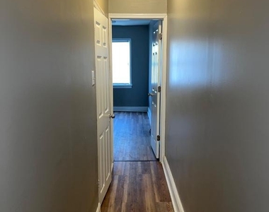 1902 W Fayette Street - Photo Thumbnail 8