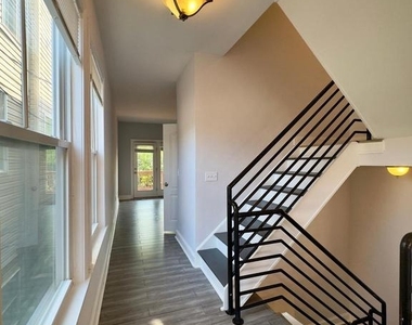 701 S Rose Street - Photo Thumbnail 2