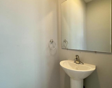 701 S Rose Street - Photo Thumbnail 18