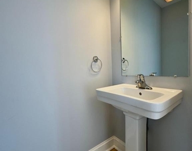 701 S Rose Street - Photo Thumbnail 17