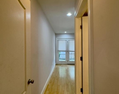 701 S Rose Street - Photo Thumbnail 23