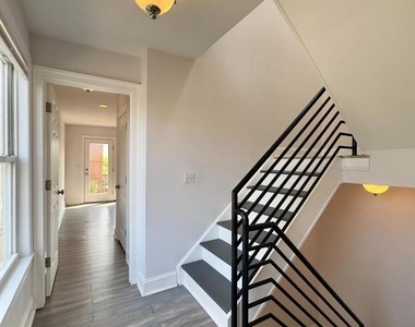 701 S Rose Street - Photo Thumbnail 3