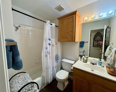 11518 James B Connolly Ln - Photo Thumbnail 20