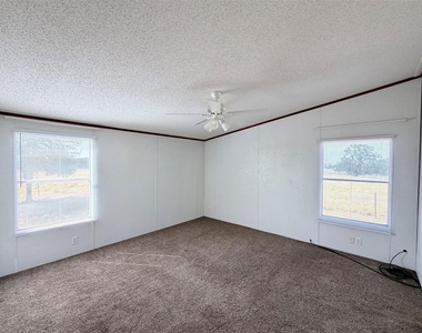 499 Mount Pleasant Rd - Photo Thumbnail 4