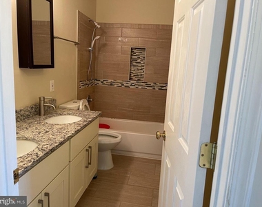 2449 Ogden Square - Photo Thumbnail 10