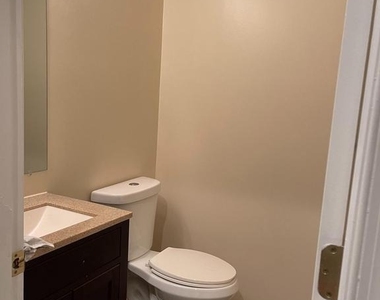 2449 Ogden Square - Photo Thumbnail 8