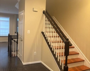 2449 Ogden Square - Photo Thumbnail 7