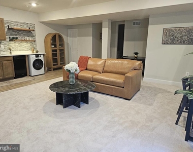 1425 Two Rivers Boulevard - Photo Thumbnail 2
