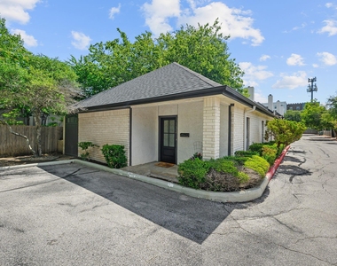 1307 Kinney Ave - Photo Thumbnail 1