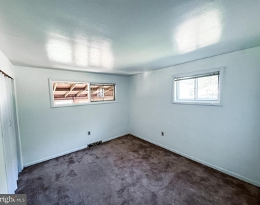 425 Marianna Drive - Photo Thumbnail 11