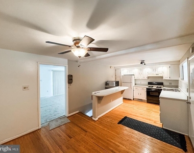 425 Marianna Drive - Photo Thumbnail 6