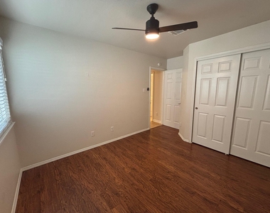 2924 Settlement Dr - Photo Thumbnail 9