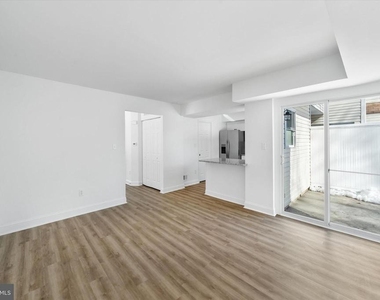 11 Wedgefield Court - Photo Thumbnail 9