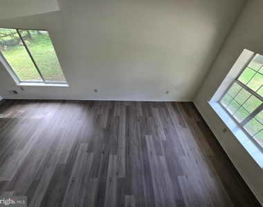 1417 S. Farmview Dr - Photo Thumbnail 7