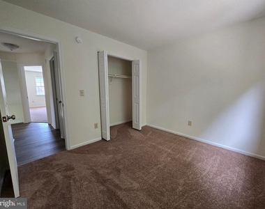 1417 S. Farmview Dr - Photo Thumbnail 24