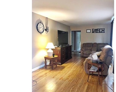 294 Webbs Lane - Photo Thumbnail 4