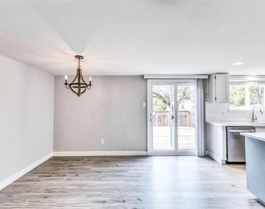 8403 Selway Dr - Photo Thumbnail 7