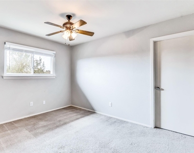 8403 Selway Dr - Photo Thumbnail 19