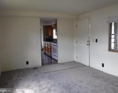 53 Shamrock Avenue - Photo Thumbnail 25