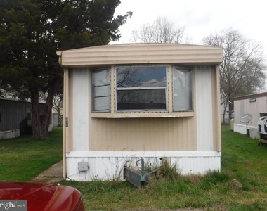 53 Shamrock Avenue - Photo Thumbnail 16
