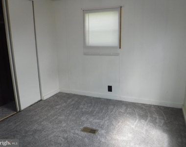 53 Shamrock Avenue - Photo Thumbnail 23