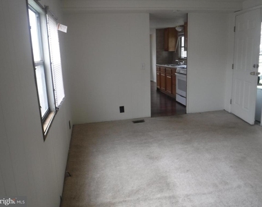 53 Shamrock Avenue - Photo Thumbnail 15