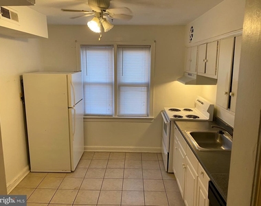 4236 Benning Road Ne - Photo Thumbnail 2