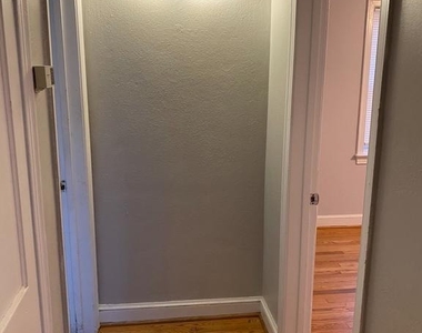 4236 Benning Road Ne - Photo Thumbnail 9